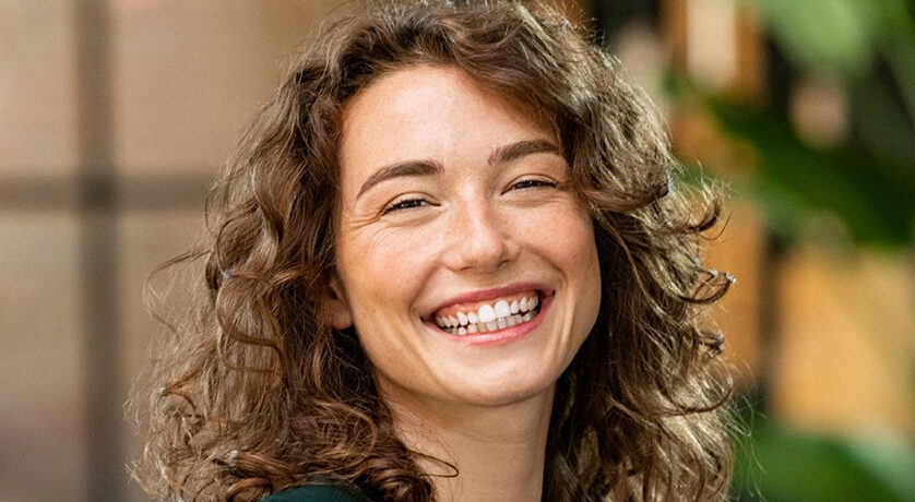 Common Cosmetic Dentistry Services to Improve Your Dental Health and Create Smile Makeover
