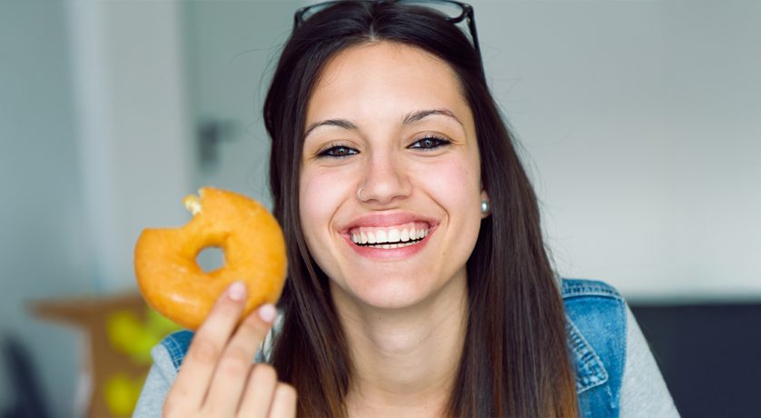 Maintaining a Bright Smile: The Impact of Diet and Lifestyle Choices on Dental Health